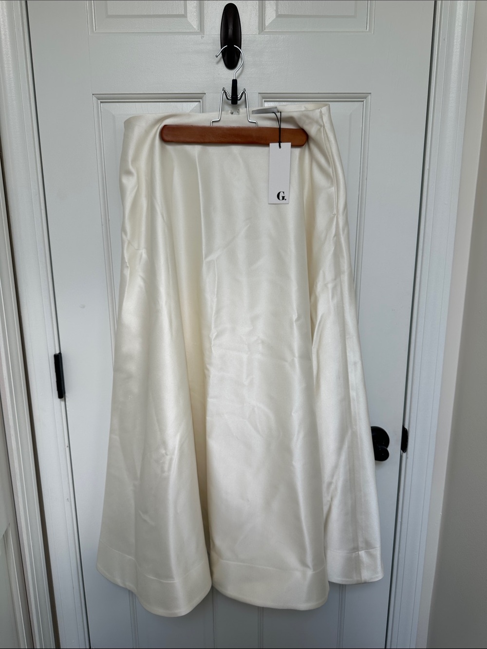 G. Label by goop Eloise Ivory Satin Maxi Skirt Size 8 NWT